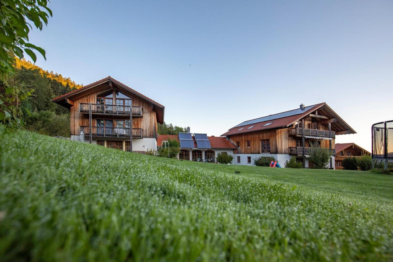 Ferienwohnungen Erlebnisnaturhof Aschau im Chiemgau Esterno foto